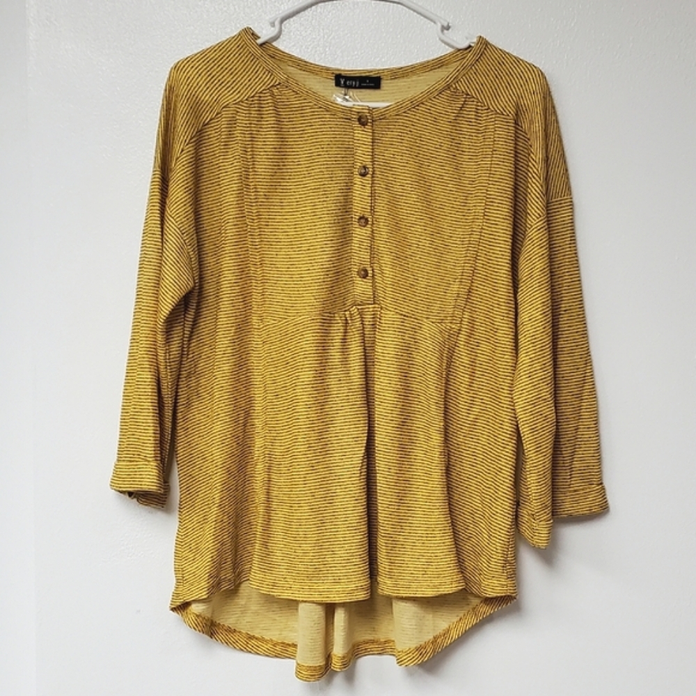LONG SLEEVE BUTTON FRONT TOP GOLD